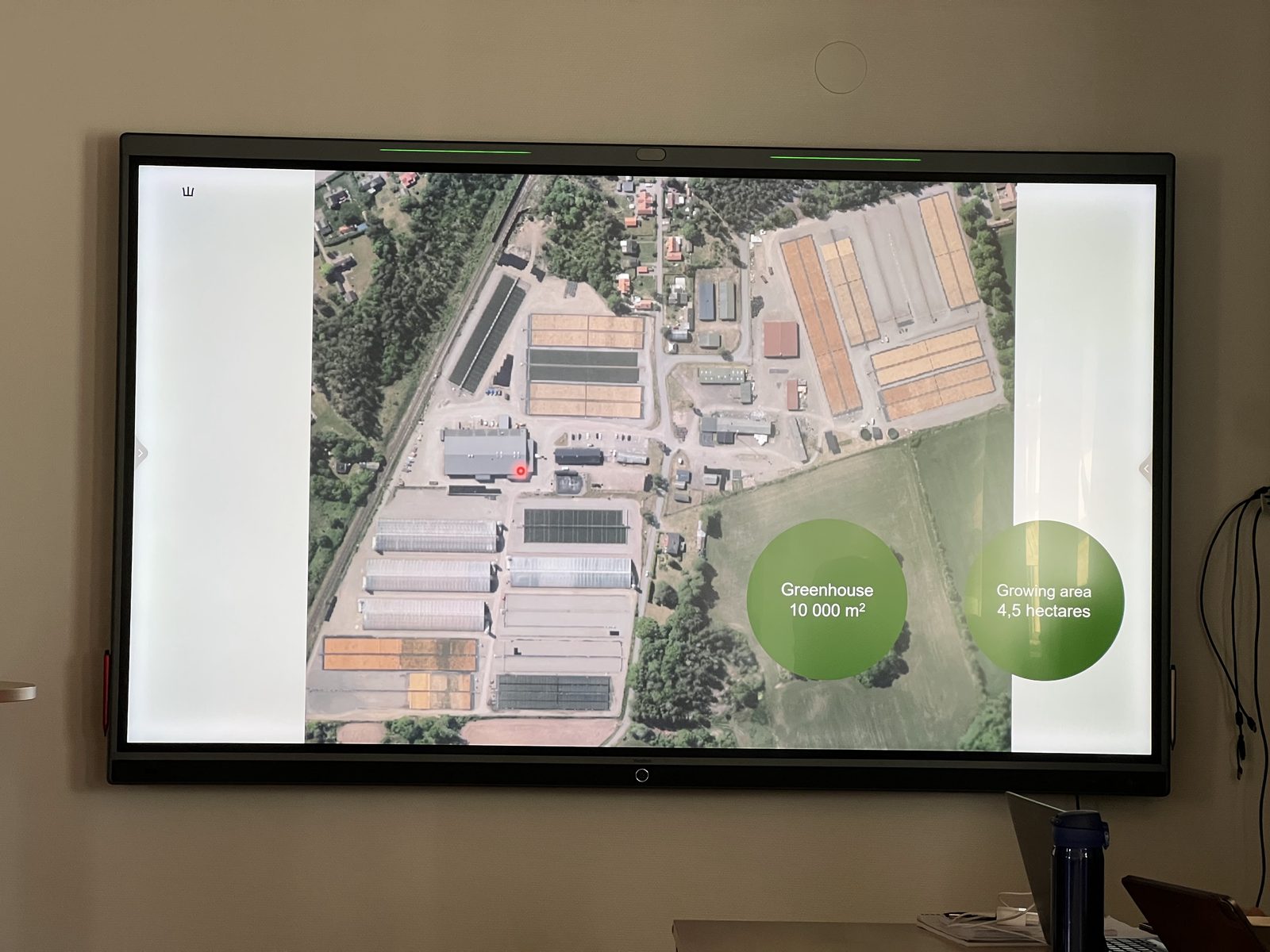 Schema aeriană a pepinierei: seră de 10 000 m2 și 4,5 hectare de câmp de creștere